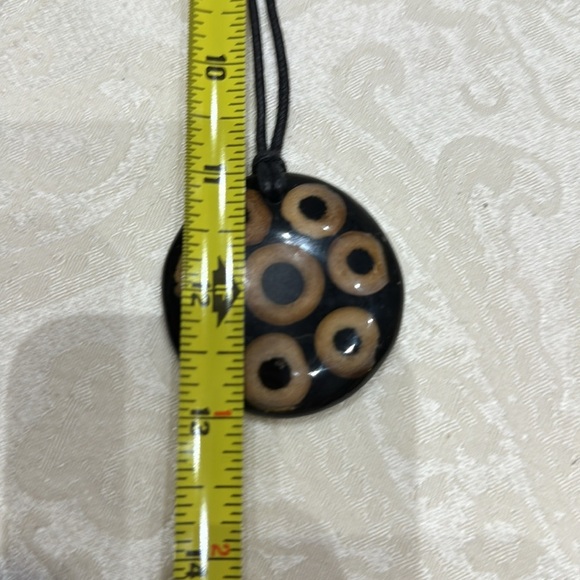 NWT decouture black circle pendant necklace - Picture 4 of 6